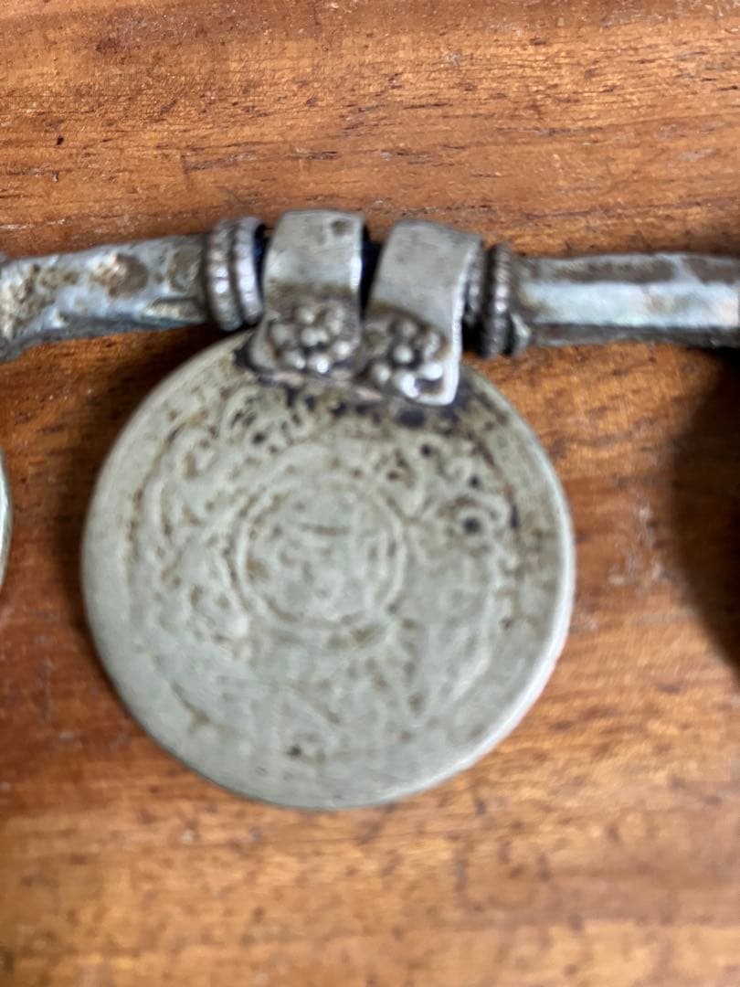 チベット　古銭　タンカ銀貨　ネックレス　アンティーク　稀少品　トライバルアート