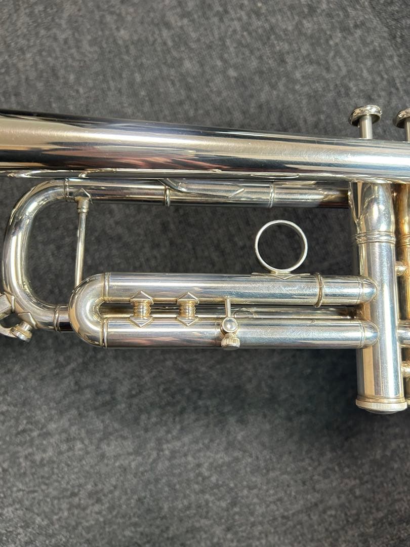 トランペット　YTR8335RS Xeno SOLUTE