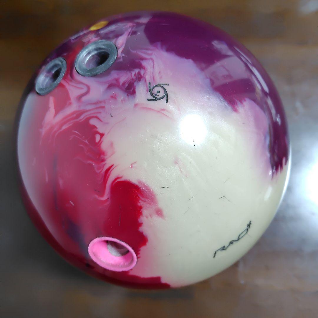 ストーム社　ボウリングボール　14P CODE SUPREME