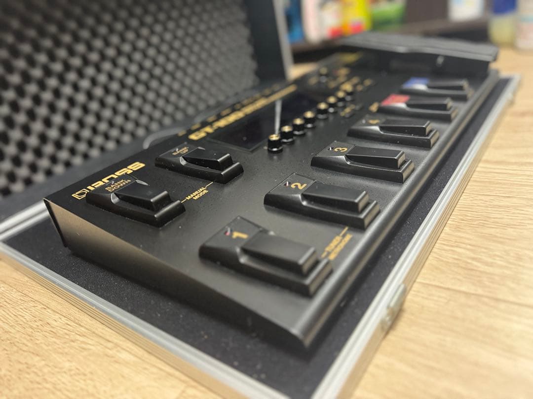 BOSS GT-100 マルチ エフェクター ハードケース付き