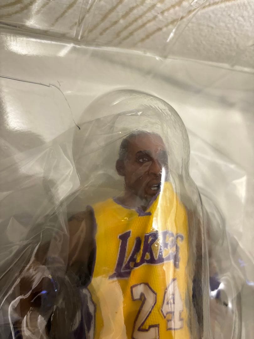 コービー・ブライアント　フィギュア　40センチ　1/6 NBA