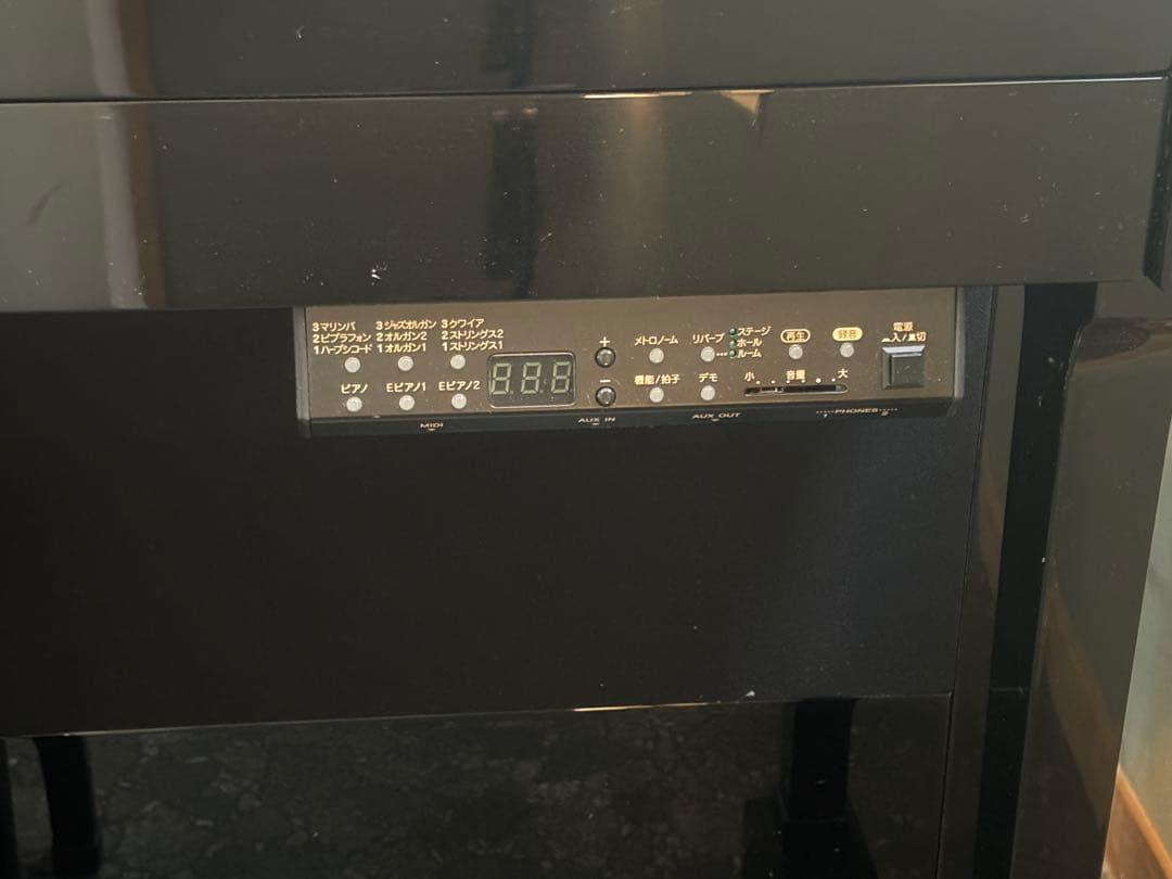 YAMAHA 電子型アップライトピアノ 黒 椅子付き