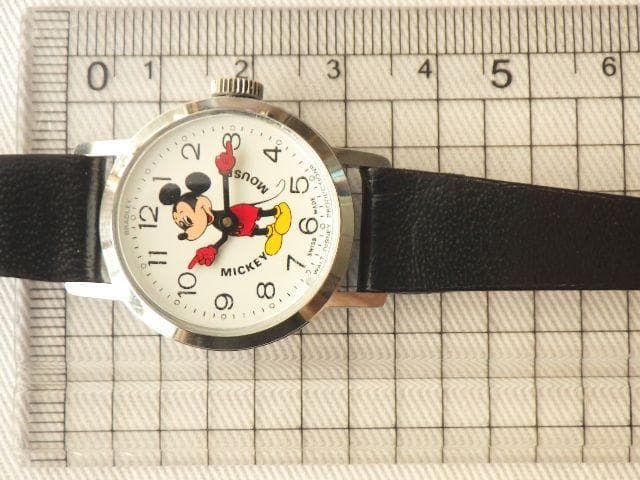 neco ★【1970年代】ミッキーマウス スイス製 手巻き腕時計