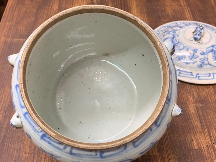 シノワズリ　十九世紀　中国清朝　中期 草花紋 染付 耳付 蓋付き　水指