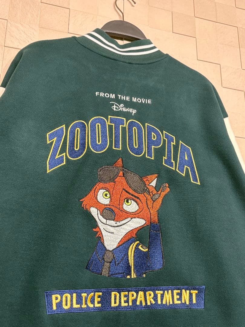 ⭐希少⭐　ディズニー　ズートピア　ニック　スタジャン　Lサイズ