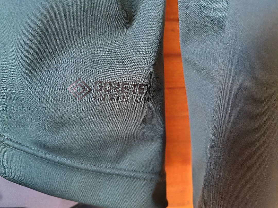 CASTELLI　カステリGO JACKETサイズXS