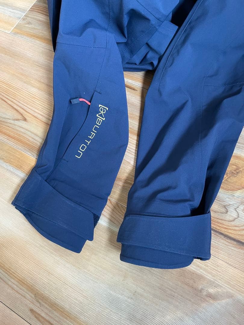 BURTONバートンak /サイズXS/GORE-TEX KimmyAnorak