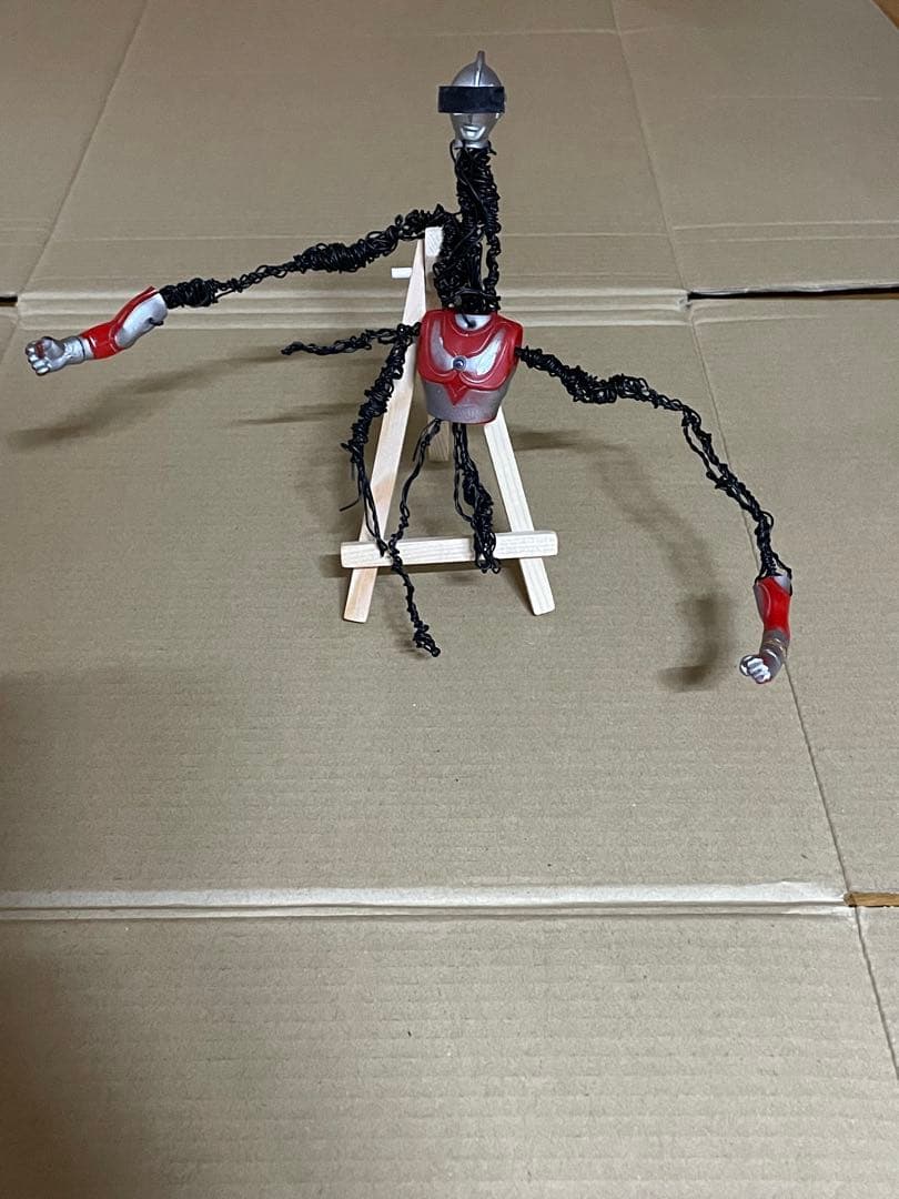 美術品　何かよくわからない　美術品