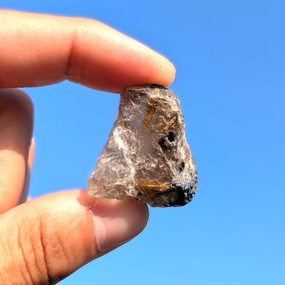 太陽放射ルチル 原石 ヘマタイトから伸びる 金が成る お守り 贈り物 ギフト