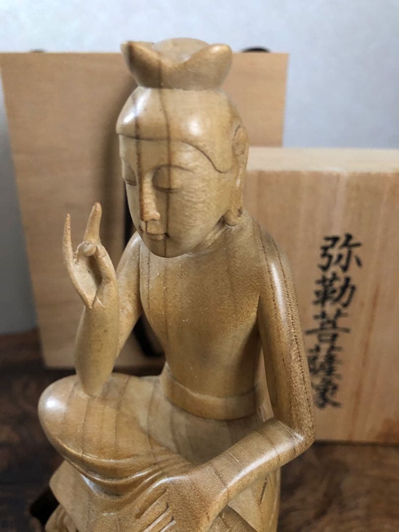 仏教美術 木製 弥勒菩薩 桐共箱