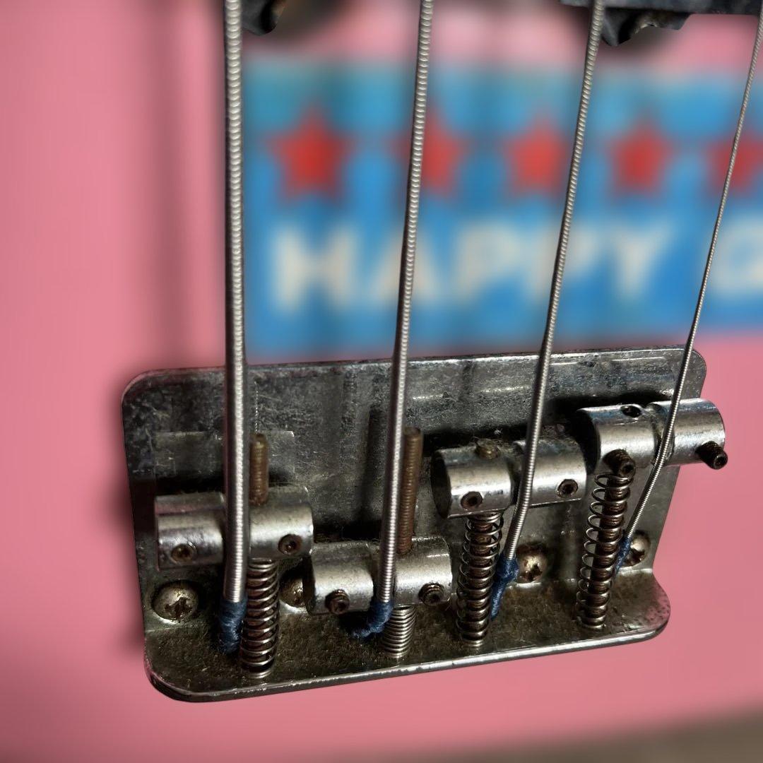 Brian by Bacchus ピンク エレキベース