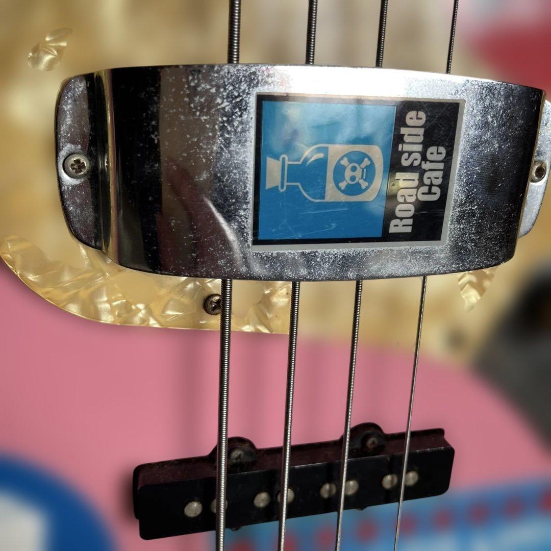 Brian by Bacchus ピンク エレキベース