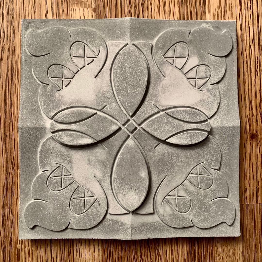 KAWS ORIGINAL FAKE ART TILE 2枚セット