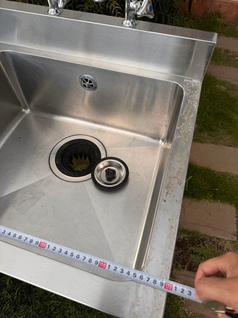 ステンレススチール製  2シンク シンク台 ストレージラック付き　蛇口4個付き
