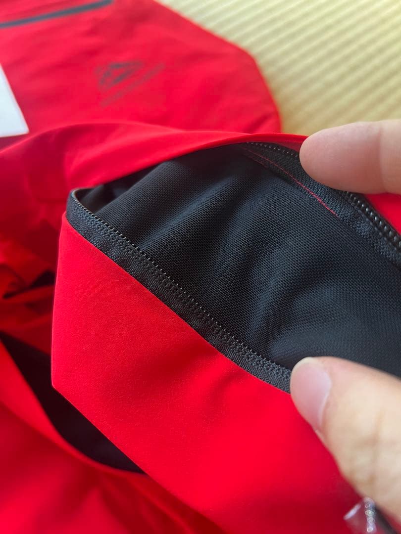 赤いスノーボードオーバーオールウェア ビブパンツ スノボウェア