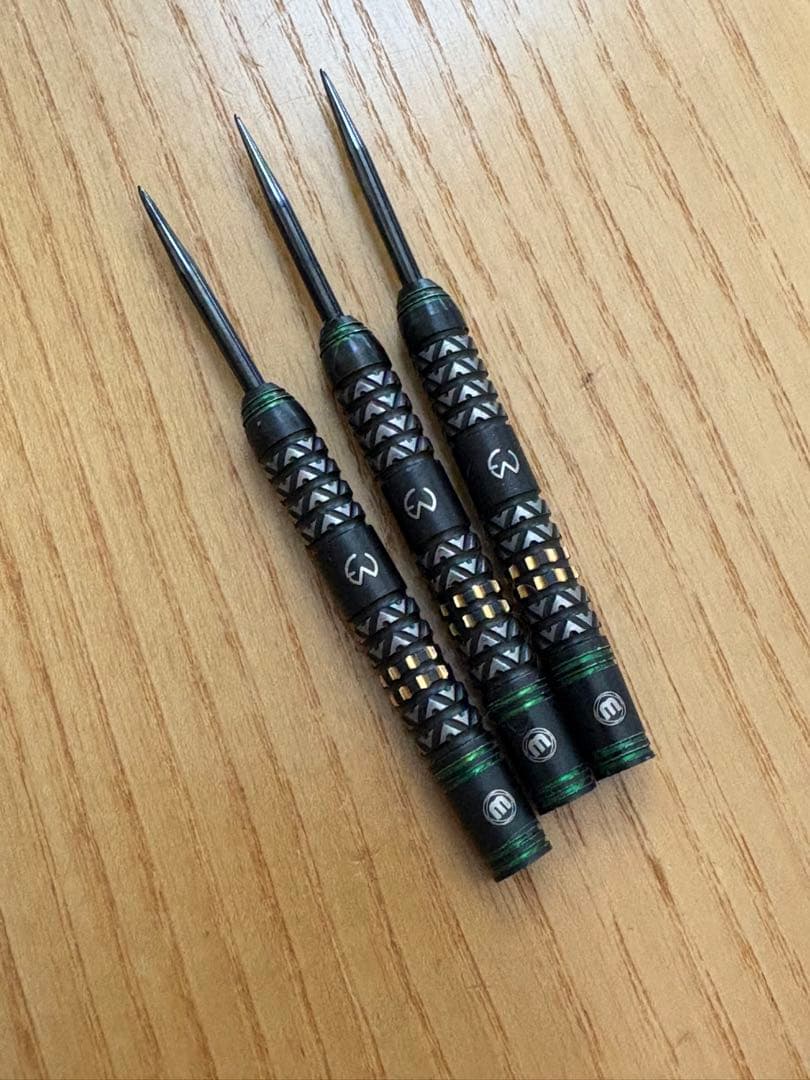 【Winmau】MVGヴァンテージ 24g スティール