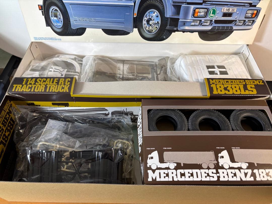 TAMIYA メルセデス・ベンツ 1838LS RCトラクタートラックフルセット