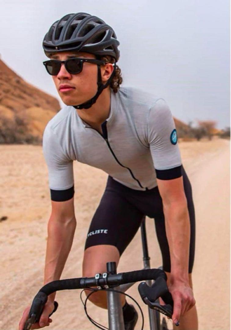 カフェドシクリステ　エグランタイン　ジャージ　M