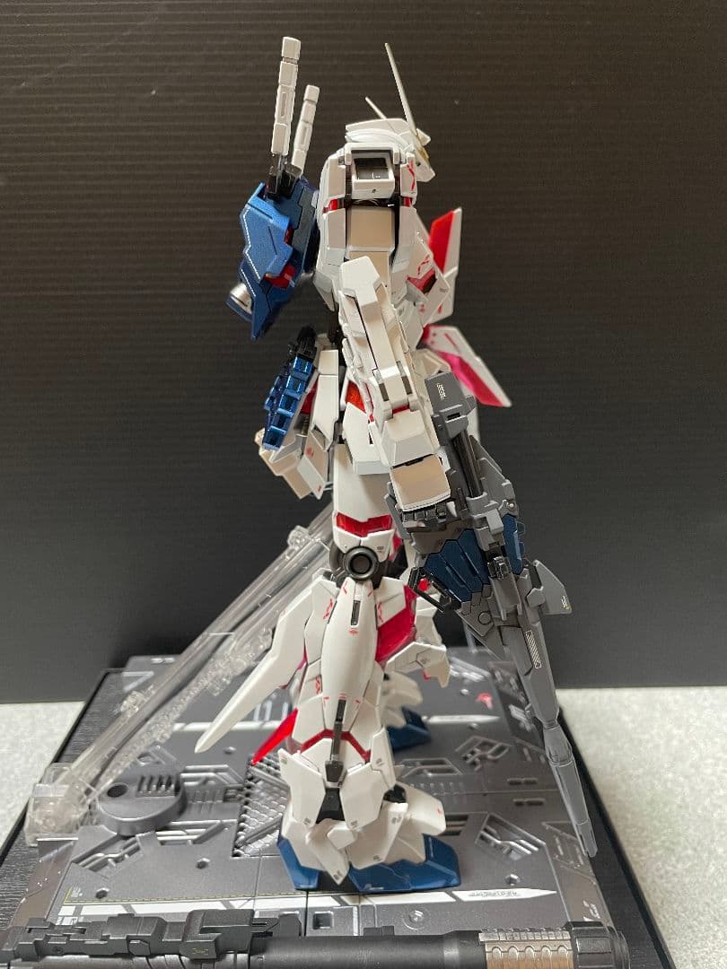 ユニコーンガンダム MG完成品 LEDライトアップ