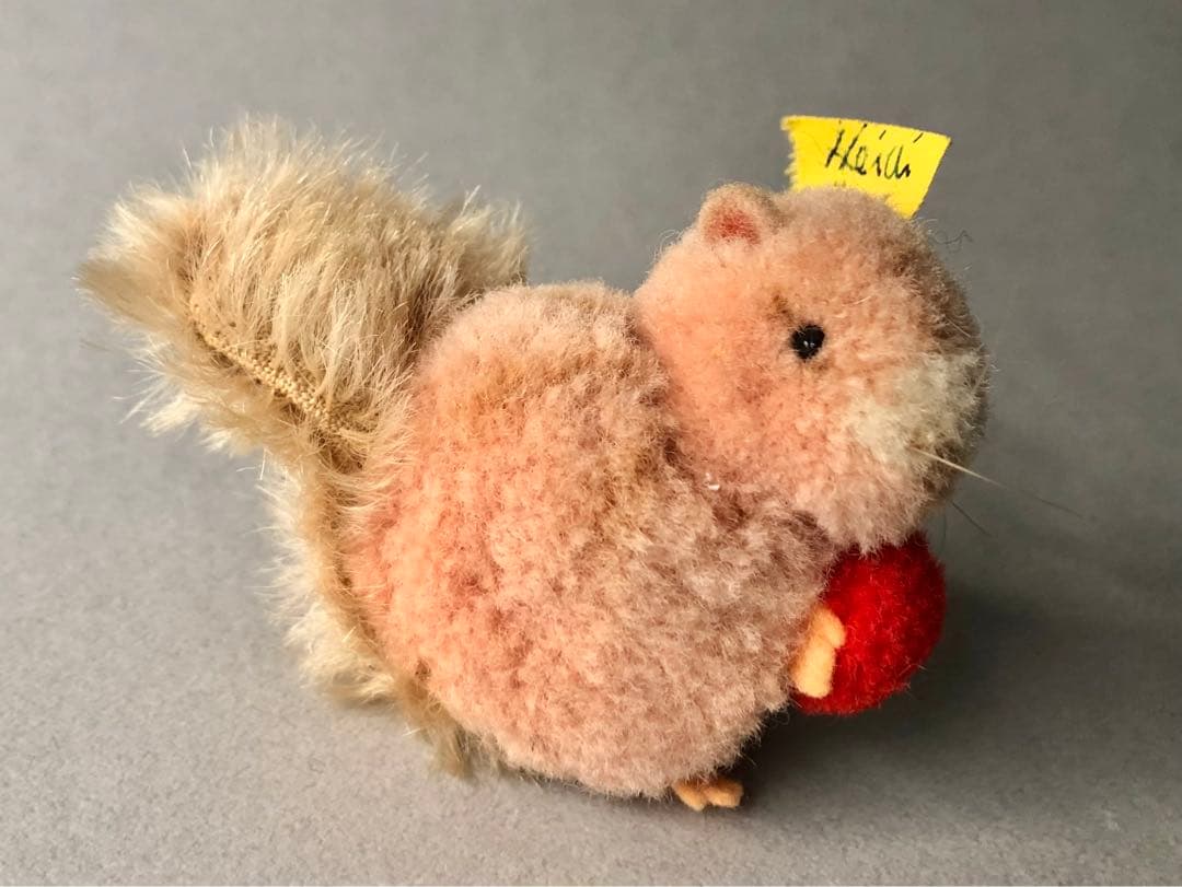 Steiff 　ポンポンリス