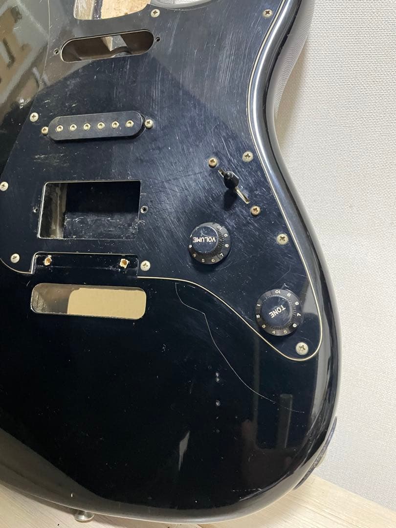 未完成　フェルナンデス　80'sストラトキャスター