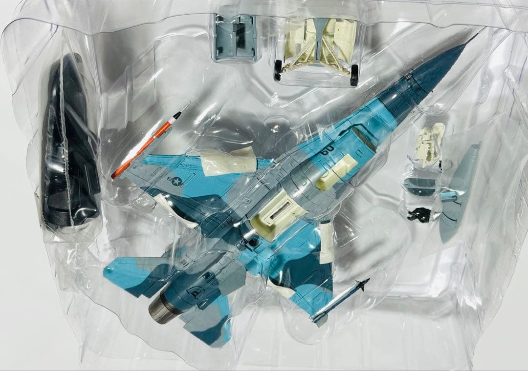 ホビーマスター 1/72 F-16A 米海軍 NASC Adversary