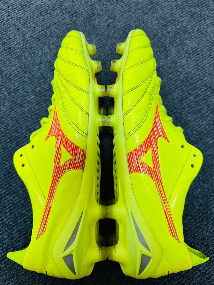 モレリアネオ4 限定カラー　イエロー　黄色 28.5cm