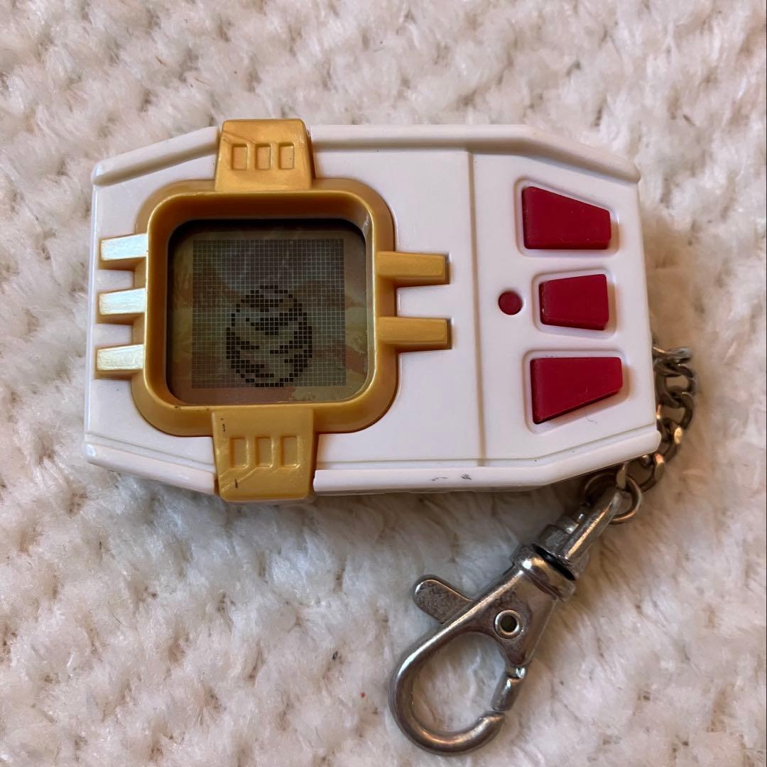 チ*ん様 デジモン　ペンデュラムプログレス　1.0 ホワイト＆ゴールド