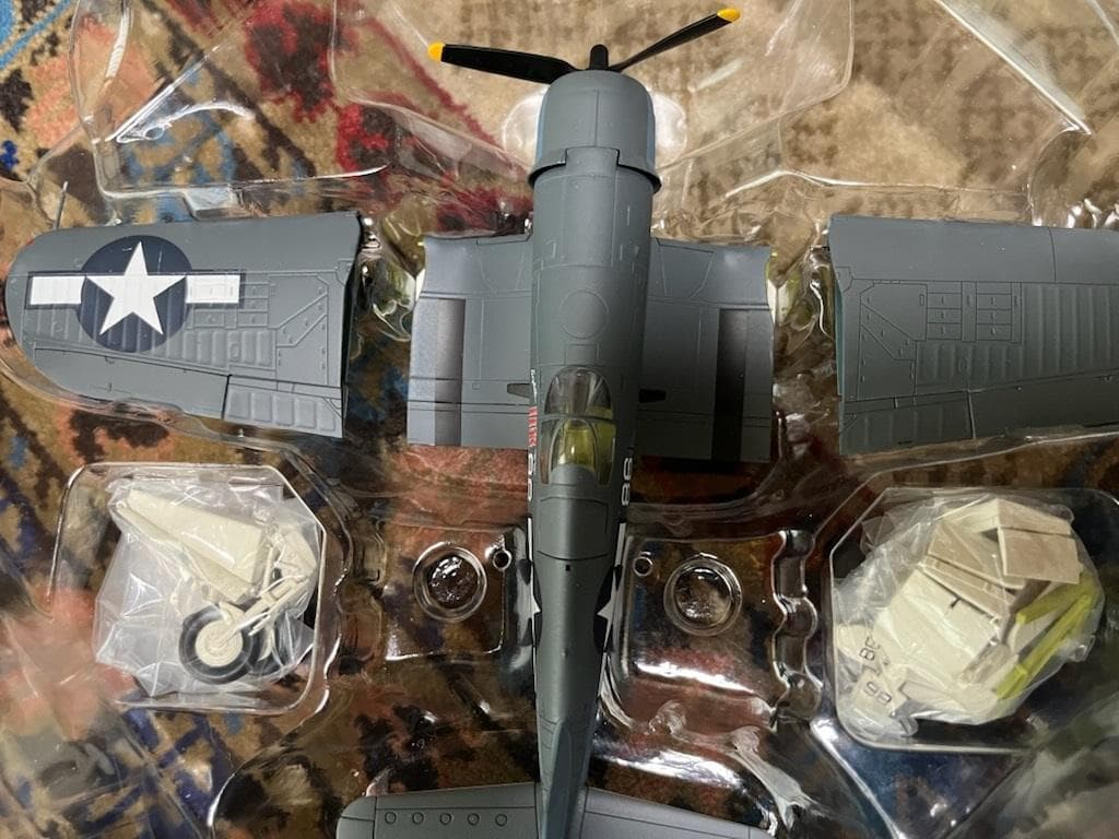 ホビーマスター 1/48 F4U-1A コルセア ブラックシープ ホワイト86