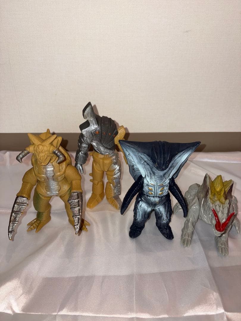 ウルトラマンティガ 怪獣ソフビセット 一部タグあり