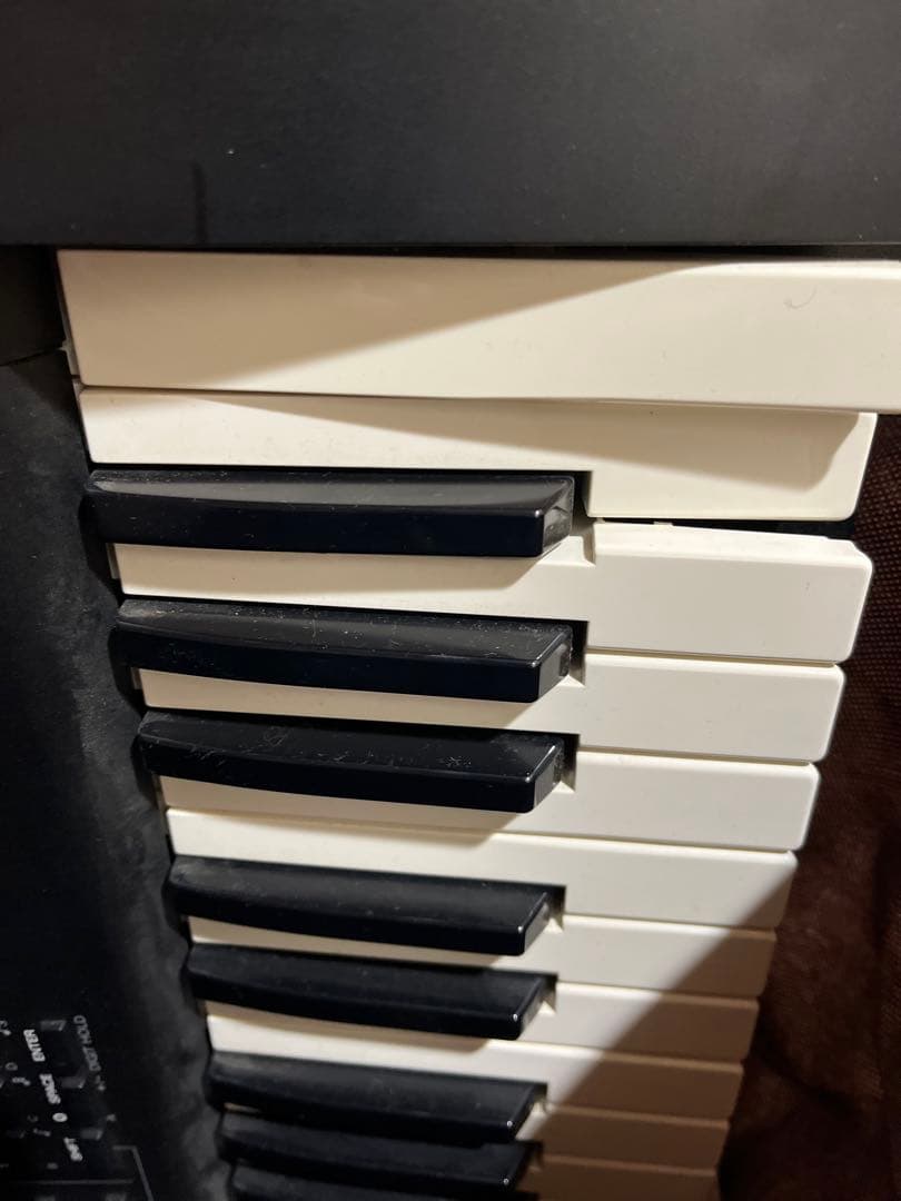 Y*A様 破損あり中古Roland ローランド XP-60 シンセサイザー キー