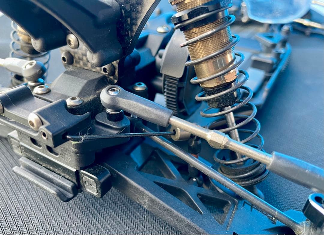 ヨコモ　YZ-2CAL3.1 中古品　新品ボディ付き