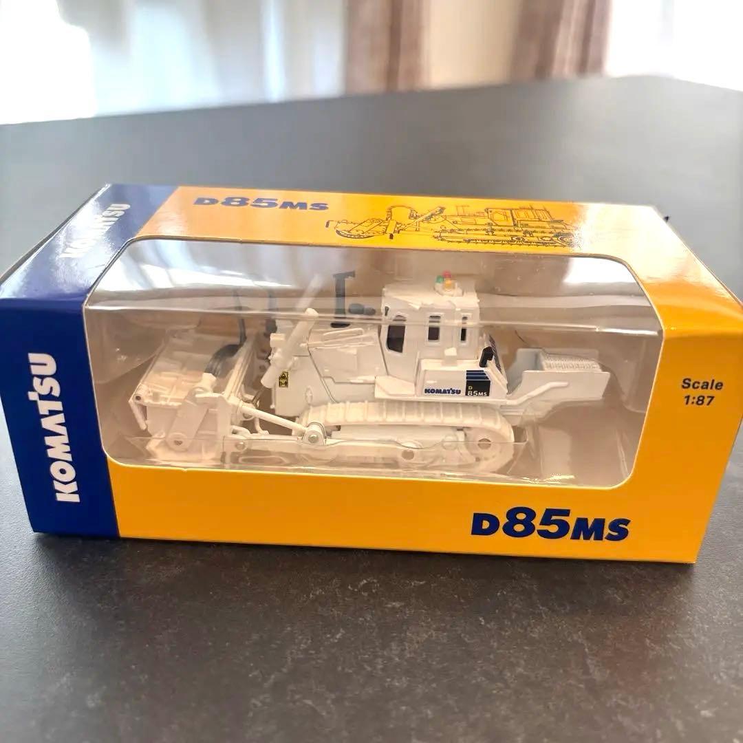 専用いっちゃん　コマツ 模型 11点（非売品株主優待）ミニチュア 建機