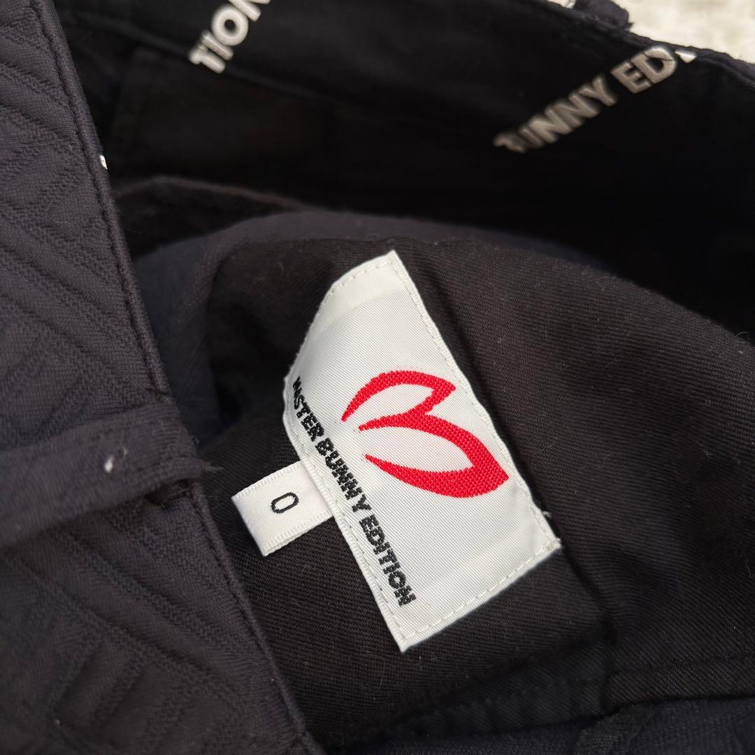 マスターバニーエディション パンツ ブラック 3D スキニー 総柄