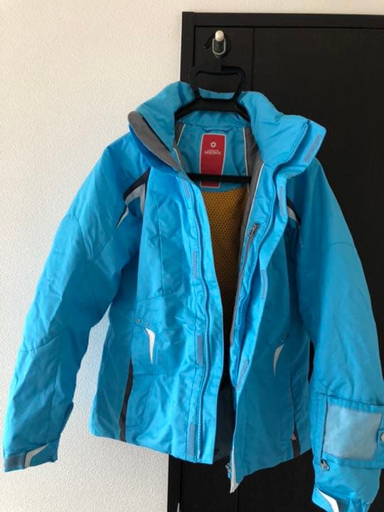 スキーウェア レディース　デサント