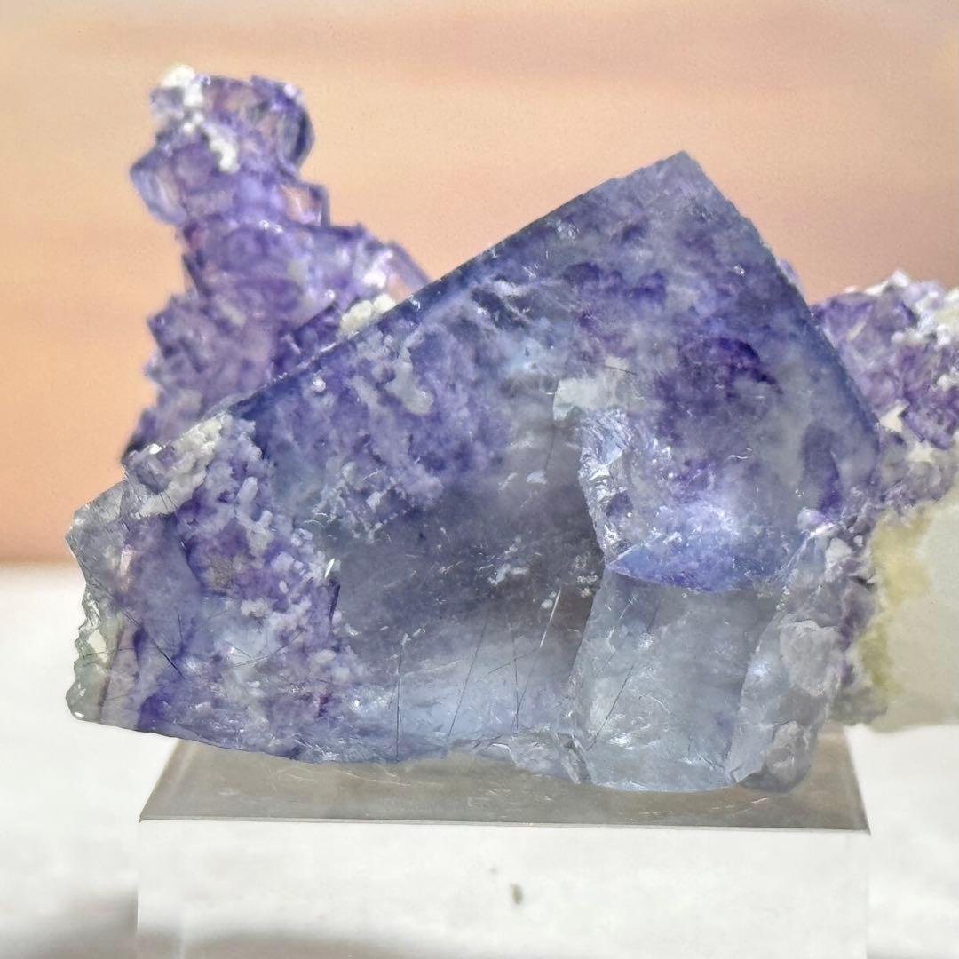 ◆【D018】針状鉱物入りフローライト ヤオガンシャン Aタイプ 原石 鉱物標本