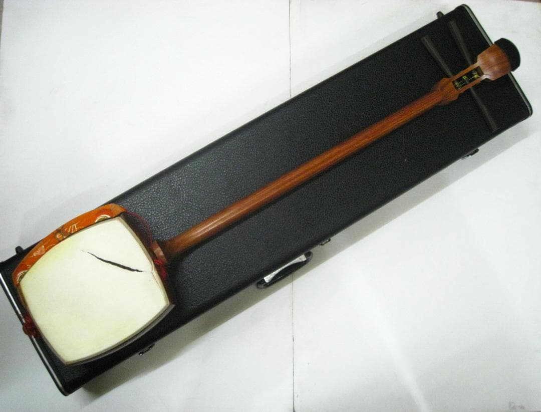 三味線 たいこ 表面 クラック 裏面 破れ 気になる方は張り替えてください 木付