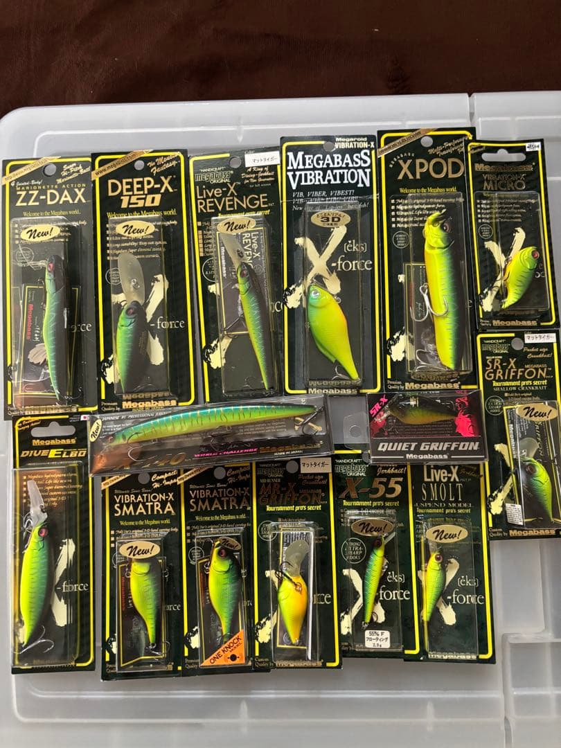 本日のみ値下げ　メガバス　ルアー等まとめ売り　ワームとメガバスタオルのオマケ付き