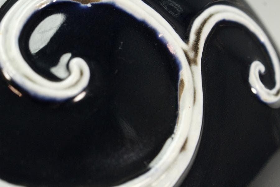 中国美術 瑠璃釉 纏白龍紋 梅瓶 内府 款 時代物(K-XA831)