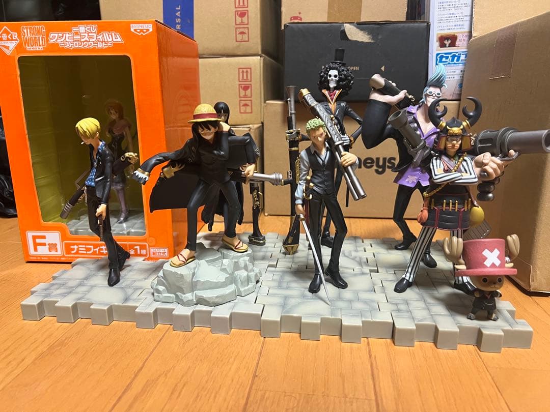 ワンピース フィギュアセット 8体 ストロングワールド一番くじ