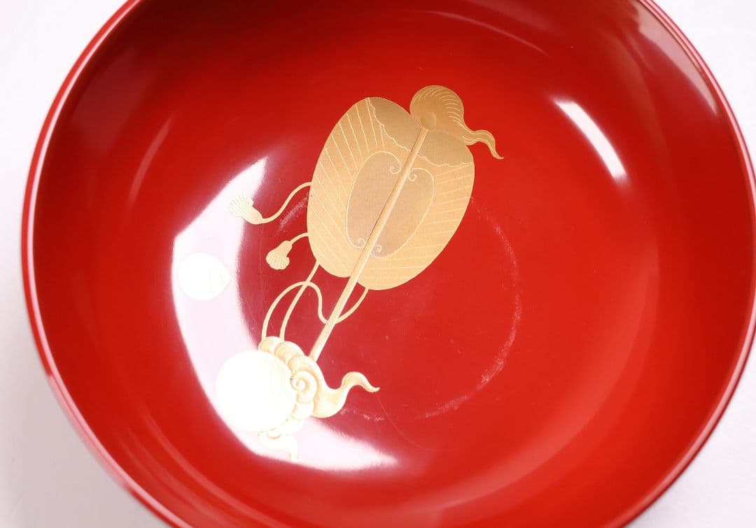 【CM361】輪島塗 宝尽くし金蒔絵 朱塗椀 三客 小槌 軍配 霊芝 木製漆器