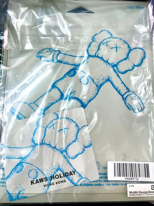 KAWS：HOLIDAY figure ［Hong Kong］