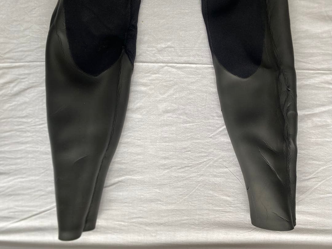 ウェットスーツ　PLAINS