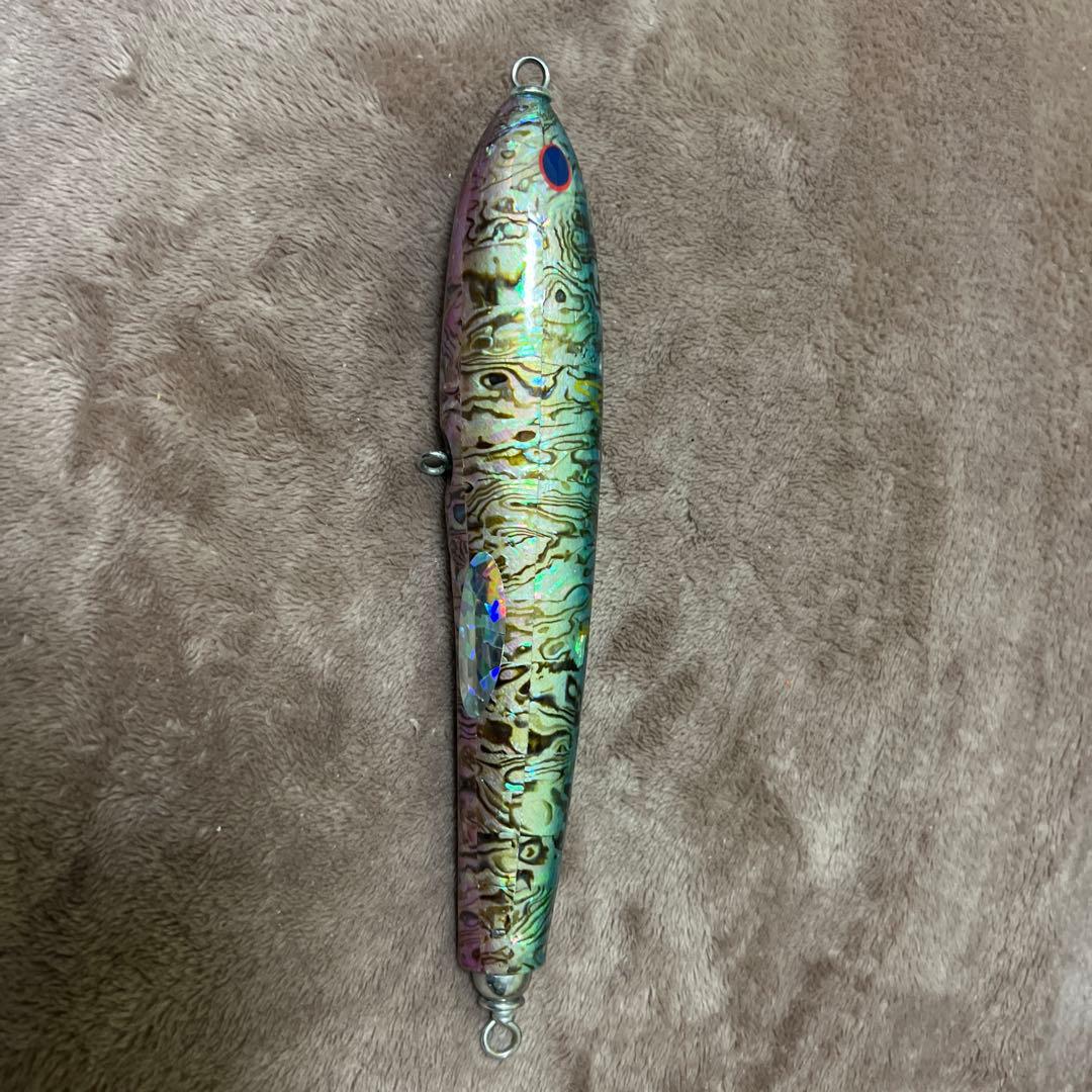 貝田ルアー　カットバック