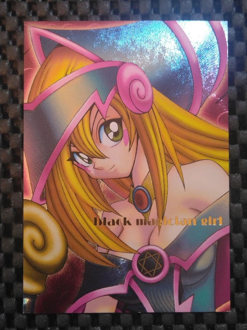 タ*き様 遊戯王　DDM特典　ブラック・マジシャン・ガール　レリーフ　ピンク　文