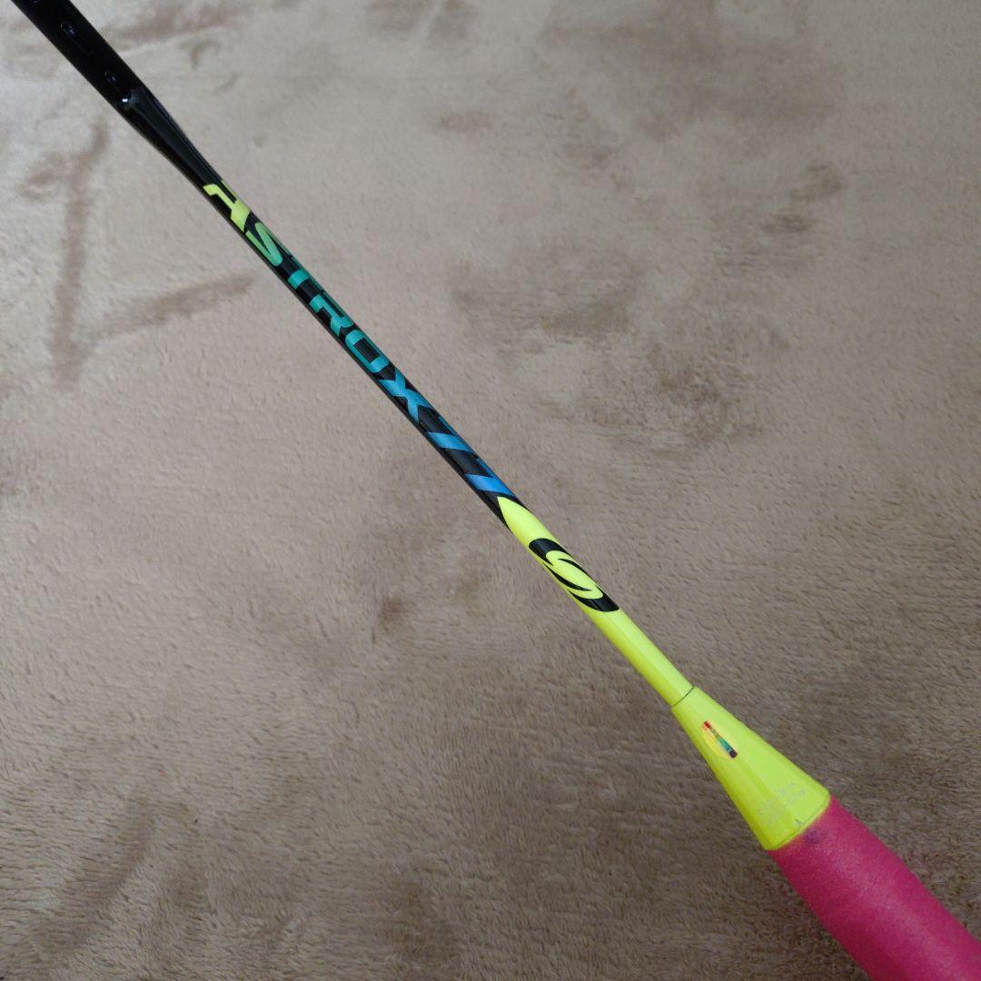 YONEX ASTROX77 バドミントンラケット　アストロクス77