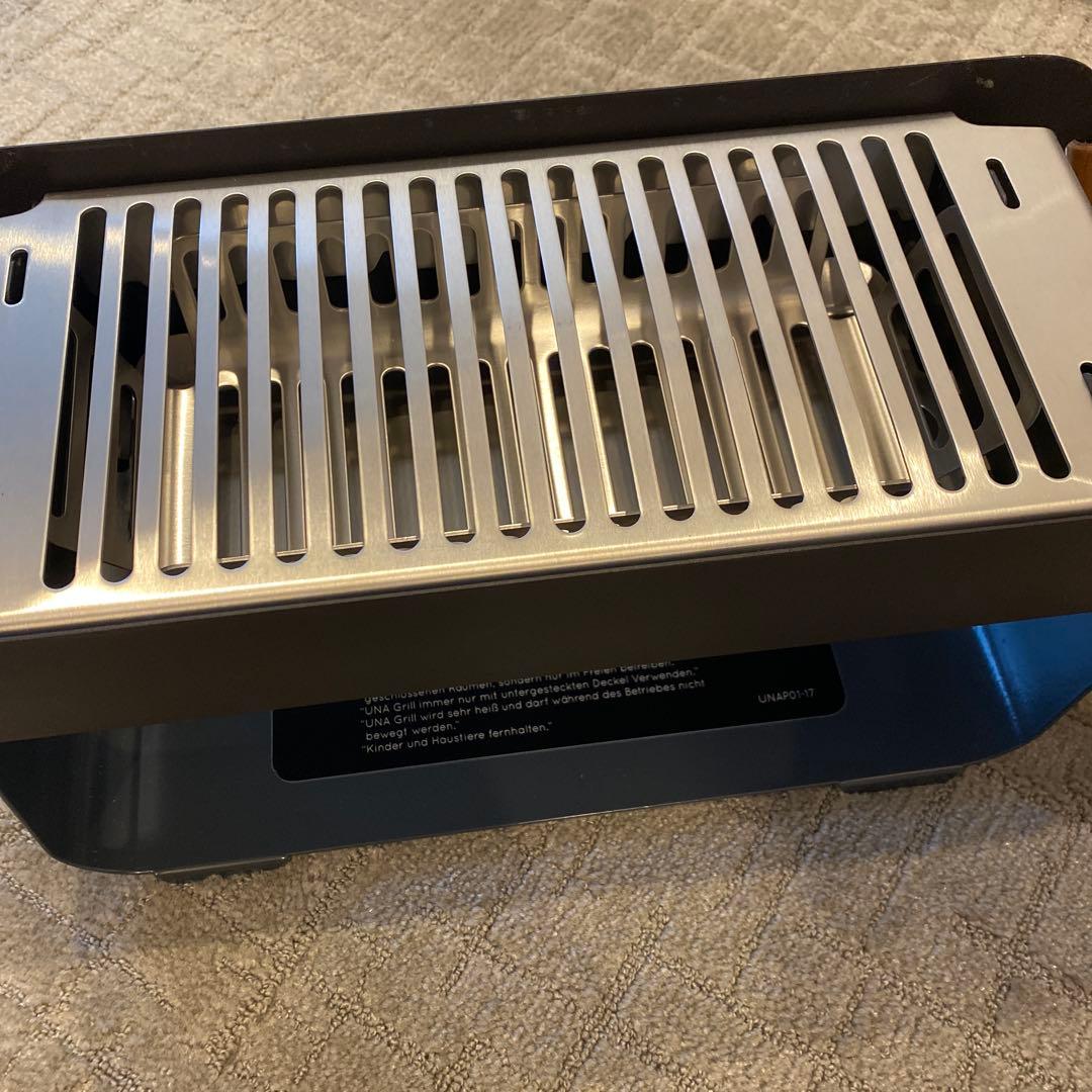 ポータブルアウトドアグリル UNA Grill