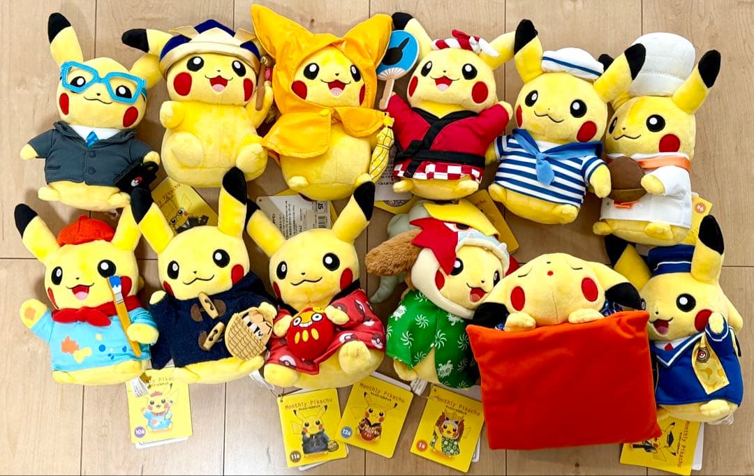 美品　マンスリーピカチュウ　12個　コンプリート　紙タグ付