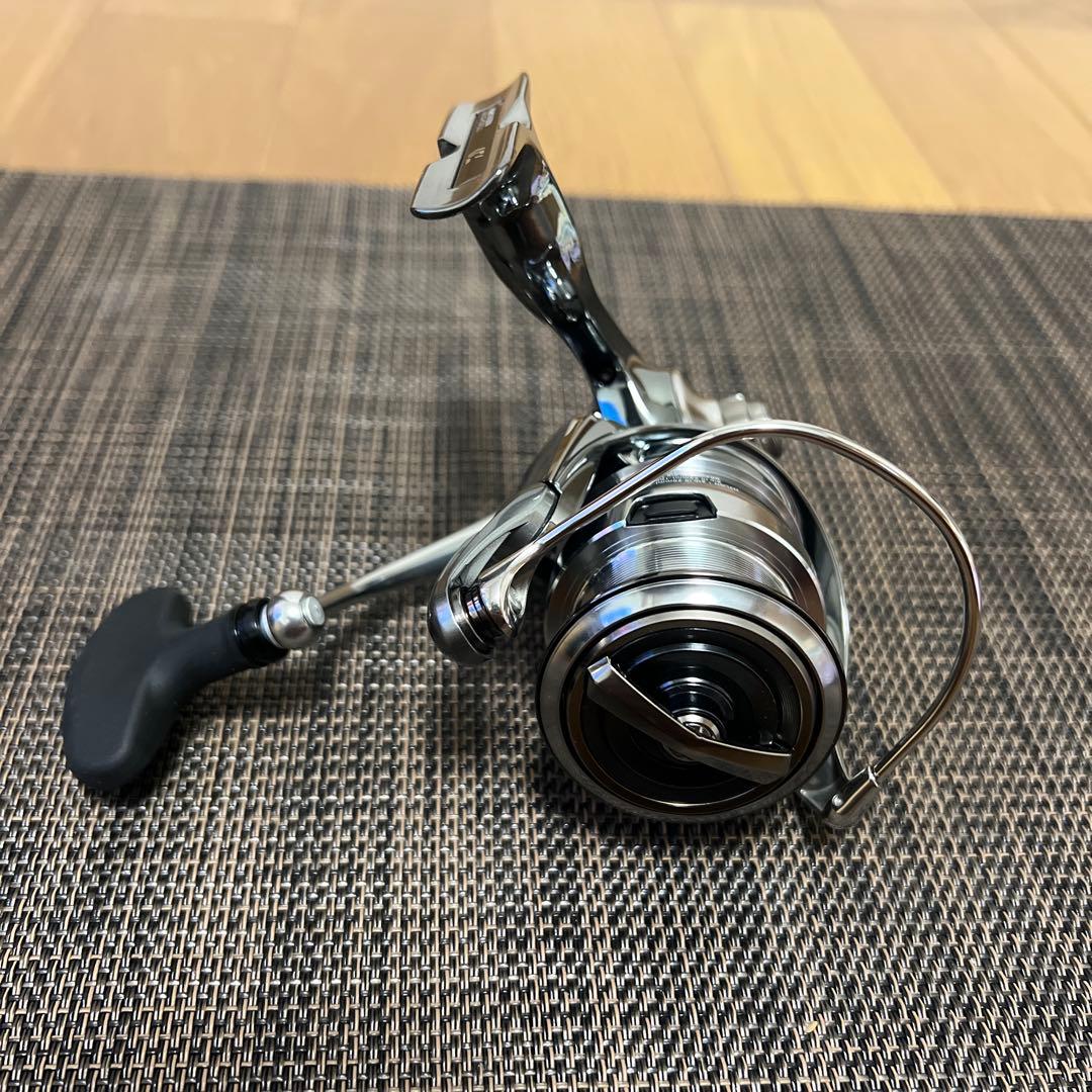 美品　DAIWA 22EXIST PC LT2500-H