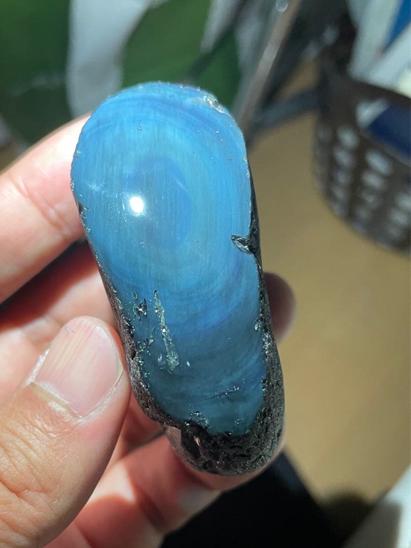 研磨品　十勝石玲瓏　ブルー系シラー　レインボーオブシディアン
